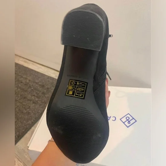 Women’s size 8 call it spring booties - Picture 4 of 6